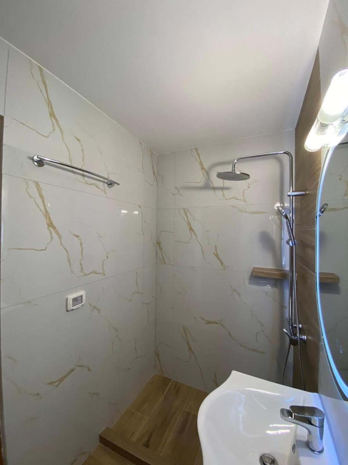 Rentrooms Geni Ксамил Екстериор снимка
