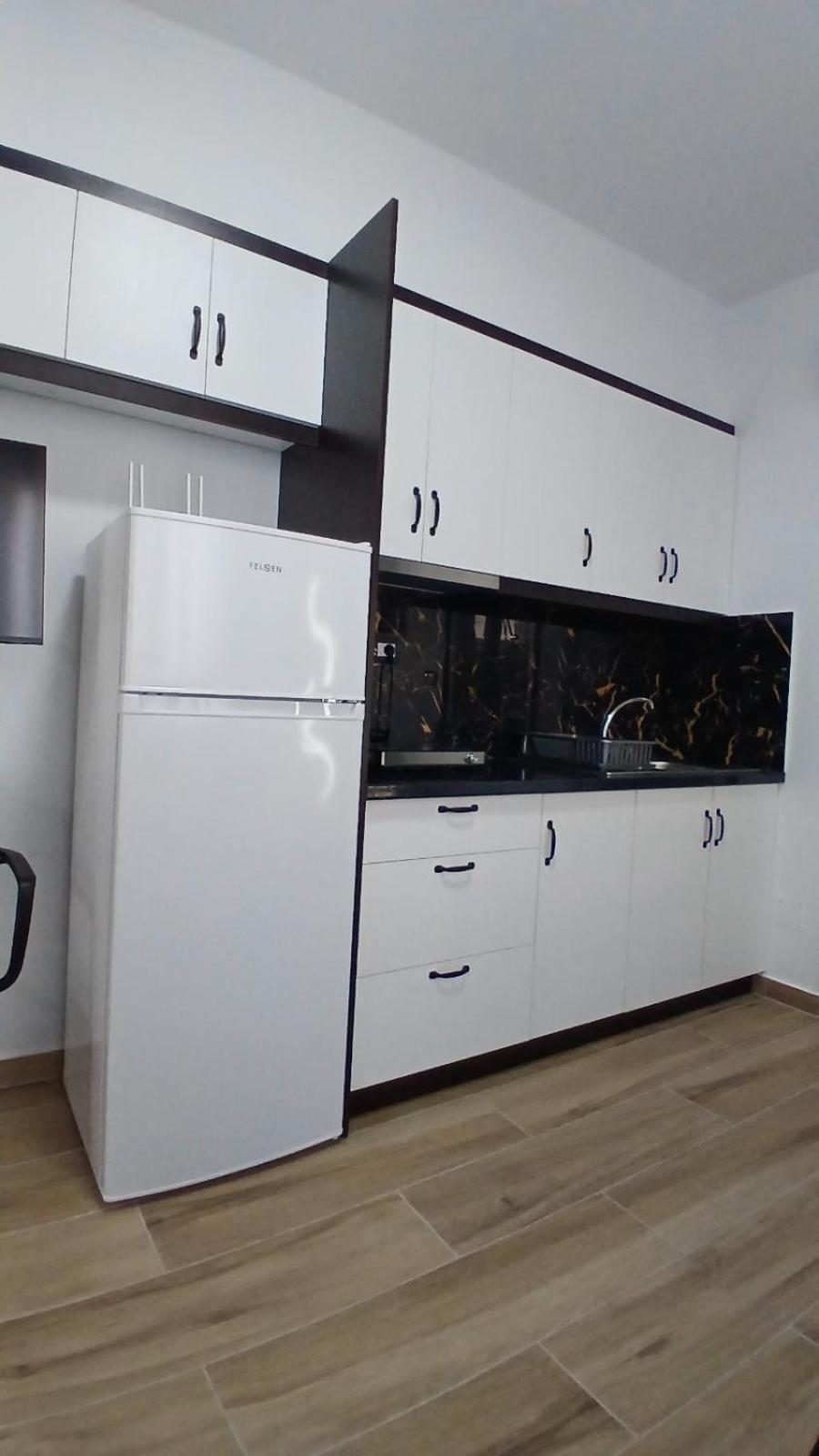 Rentrooms Geni Ксамил Екстериор снимка
